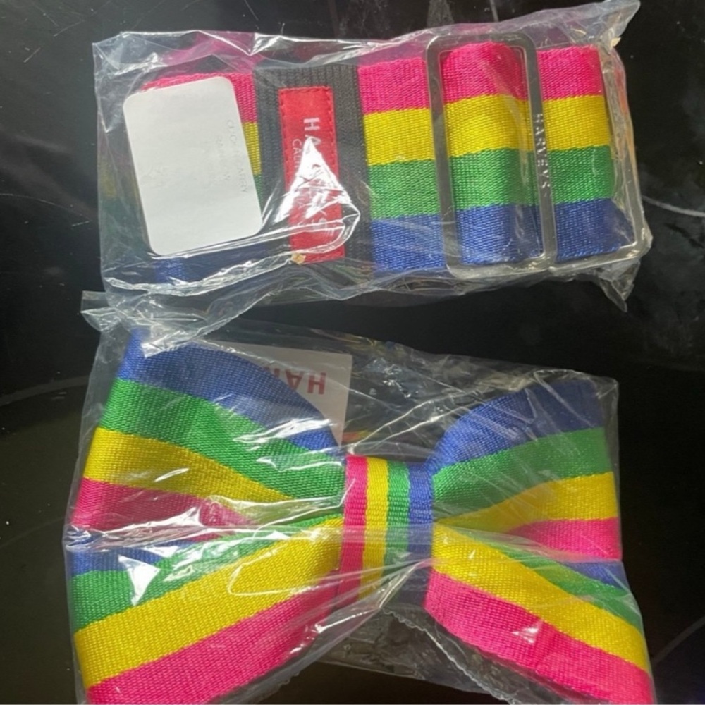Harvey’s Seatbelt Rainbow 🌈 CNC And Bow NIP HTF